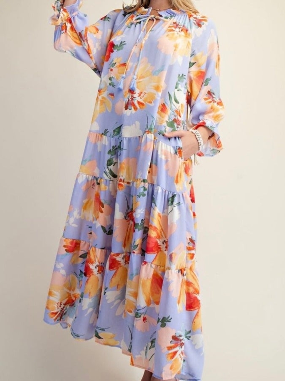 NWT Easel Medium Stunning Floral Tiered Maxi Dress with Tie-Neck